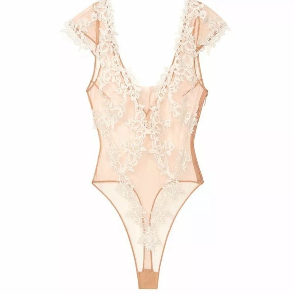 Victoria's Secret Embroidered Lace Teddy in Cream and Tan 💋